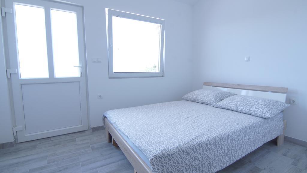 Apartments Domani Вир Екстериор снимка